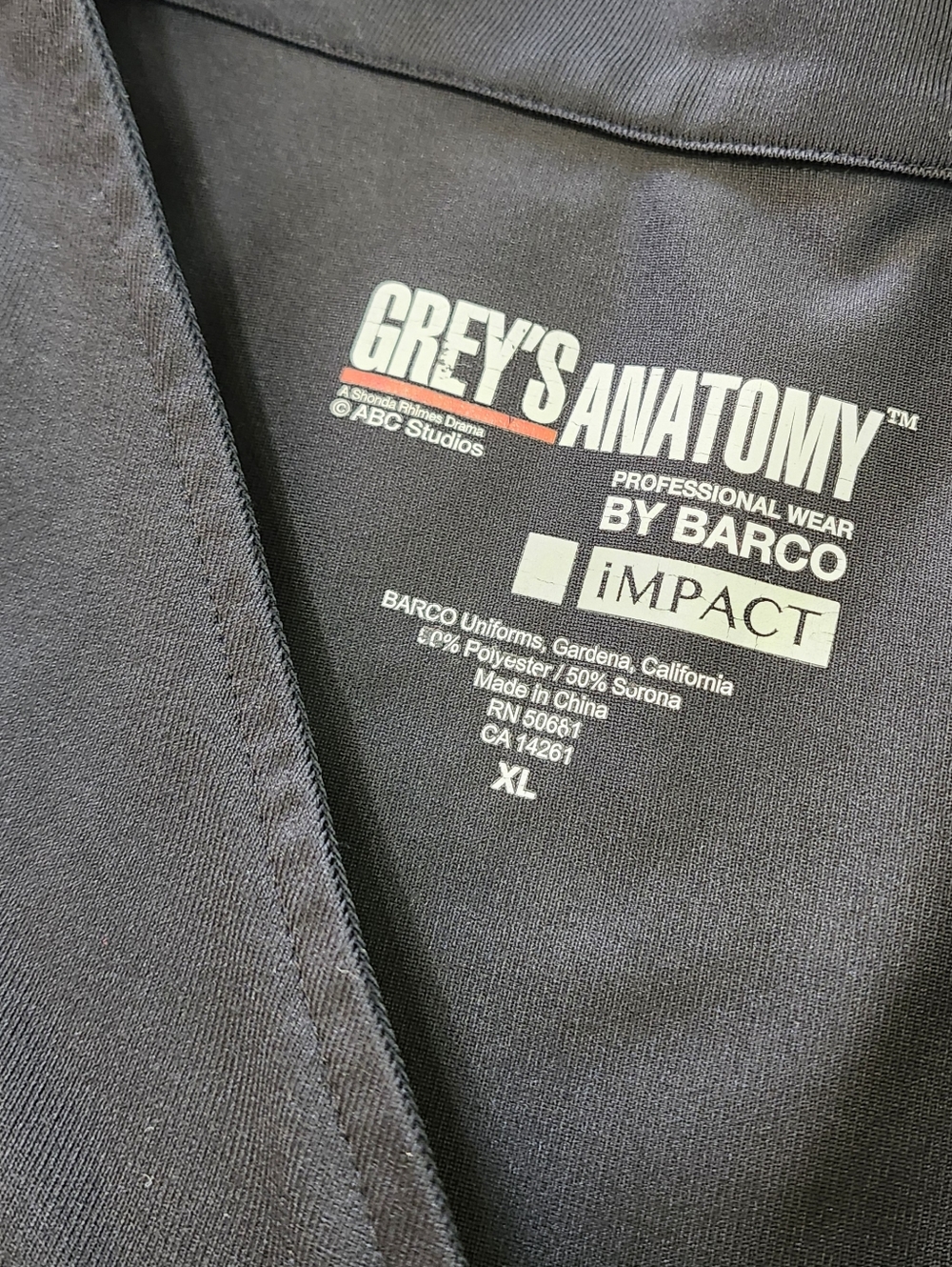 Grey's Anatomy Scrubs Bundle of 3 Black Tops And 3 Pants and 1 Jacket - Picture 8 of 16